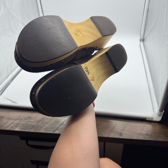 Anthropologie Silent D Georgia Suede Leather Slingback Clogs Brown Size 40 - Picture 13 of 16